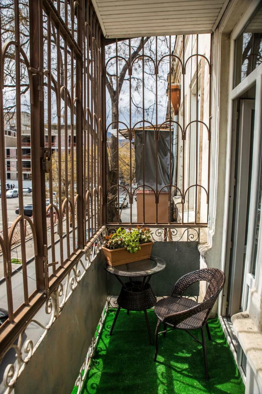 Gold District Apartment Tbilisi Exterior photo