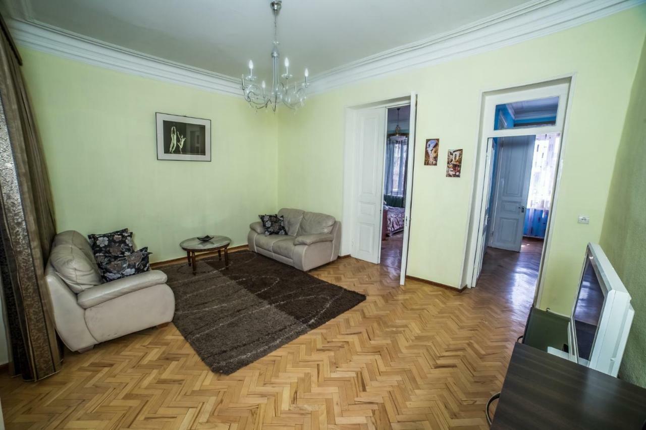 Gold District Apartment Tbilisi Exterior photo